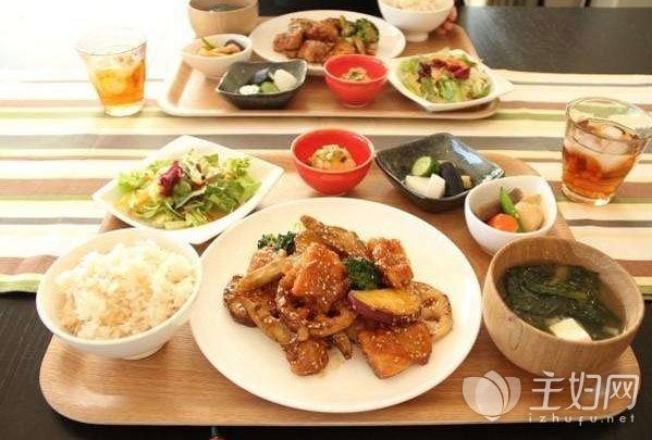 一日三餐怎么吃 一日三餐怎么吃