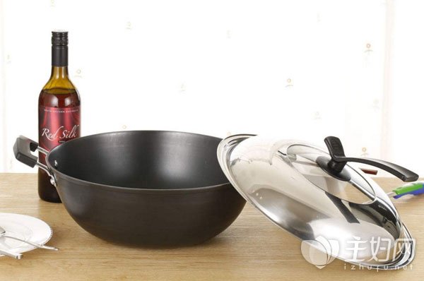 不粘锅涂层有毒吗 不粘锅涂层有毒吗