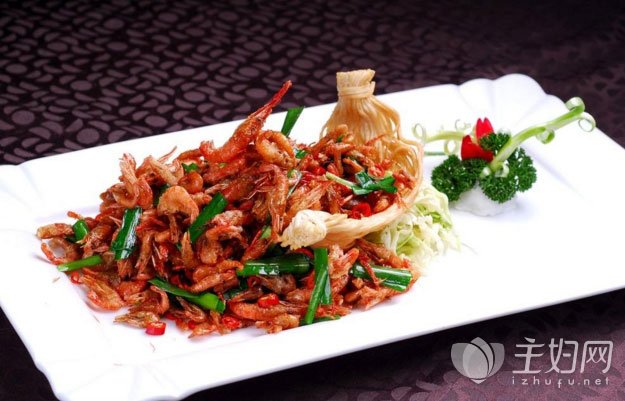 小炒河虾是哪个地方的菜 小炒河虾是哪个地方的菜
